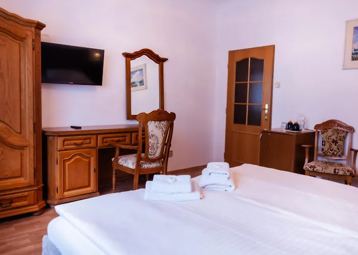 Praga Hotel *