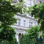 Hotel Praga *