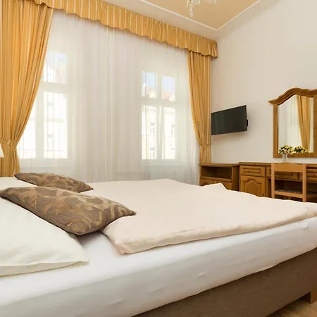 Hotell Praga