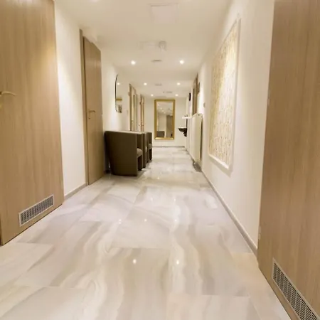 Praga Hotell