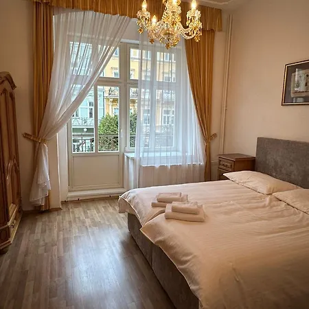 Praga Hotell *