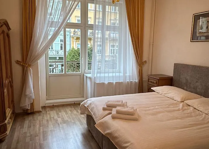 Praga Hotel *